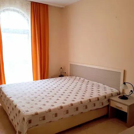 Royal Sun Complex Apart-hotel 2*